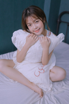 青田典子